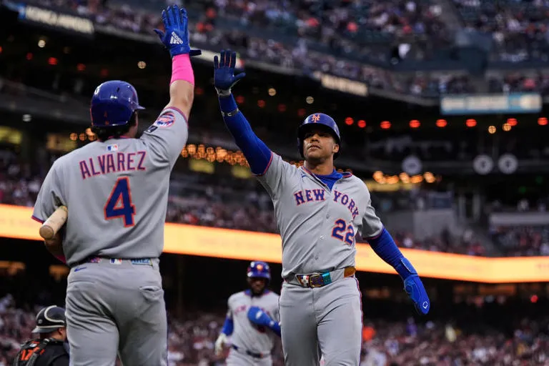 Mets derrotan 2-1 a los Gigantes y extienden su racha ganadora a seis juegos