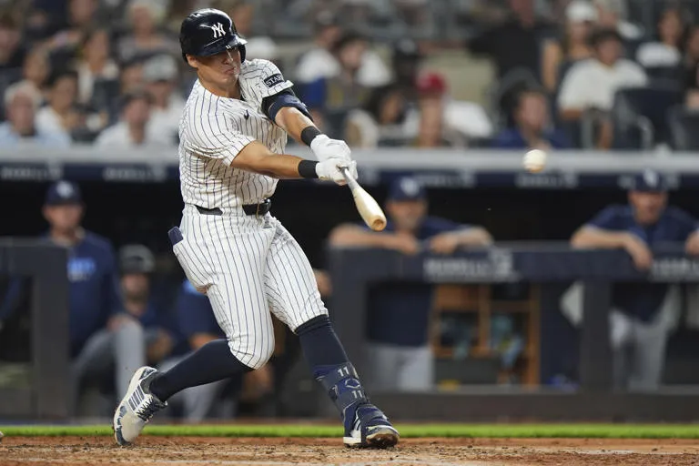 YANKEES REMONTAN Y VENCEN 7-5 A RAYS CON BATEO OPORTUNO DE BELLINGER, VOLPE Y FRIED