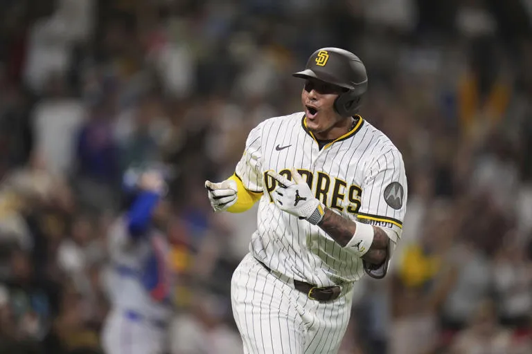 Machado impulsa paliza de Padres 7-1 a Mets; Soto sale lesionado