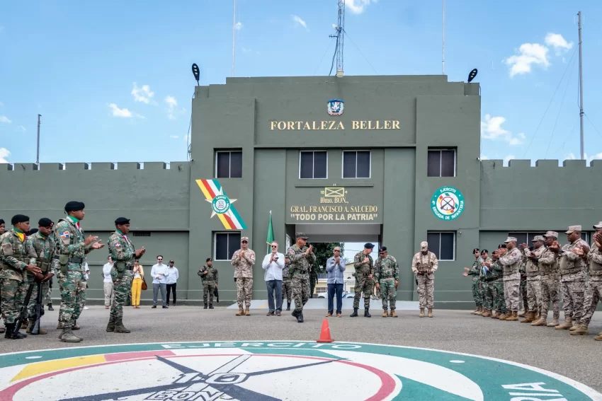 Secretario OEA recorre frontera República Dominicana y Haití