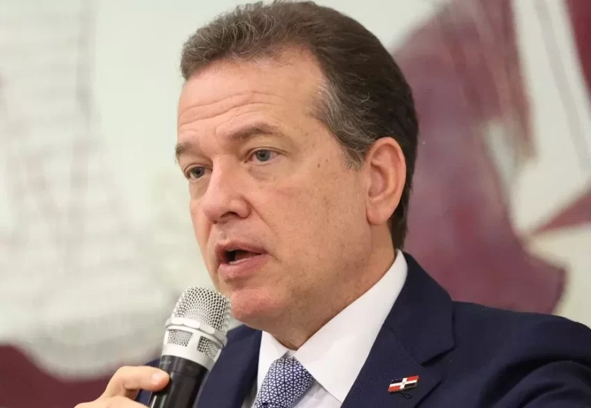 Gobierno dominicano se mantiene en diálogo con EE.UU. por nuevas medidas arancelarias