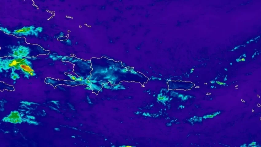 La inestabilidad y la humedad generada por la onda tropical ocasionarán lluvias durante la tarde.