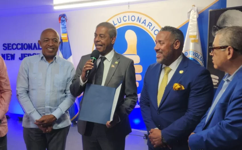 NUEVA JERSEY: Reconocen director Medios Presidencia RD
