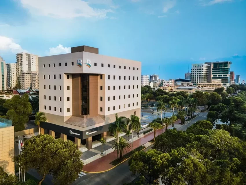 Banreservas avanza 43 posiciones en ranking de los mil mejores bancos del mundo