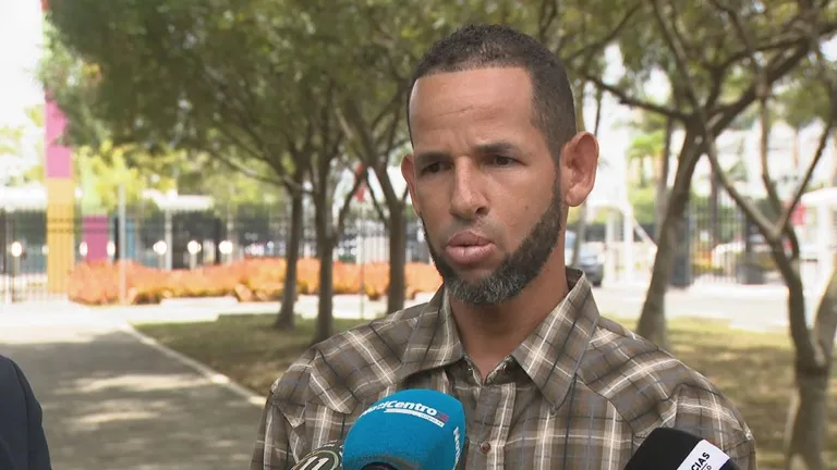 P. RICO: Dominicano denuncia agresión y abuso de fuerza ICE