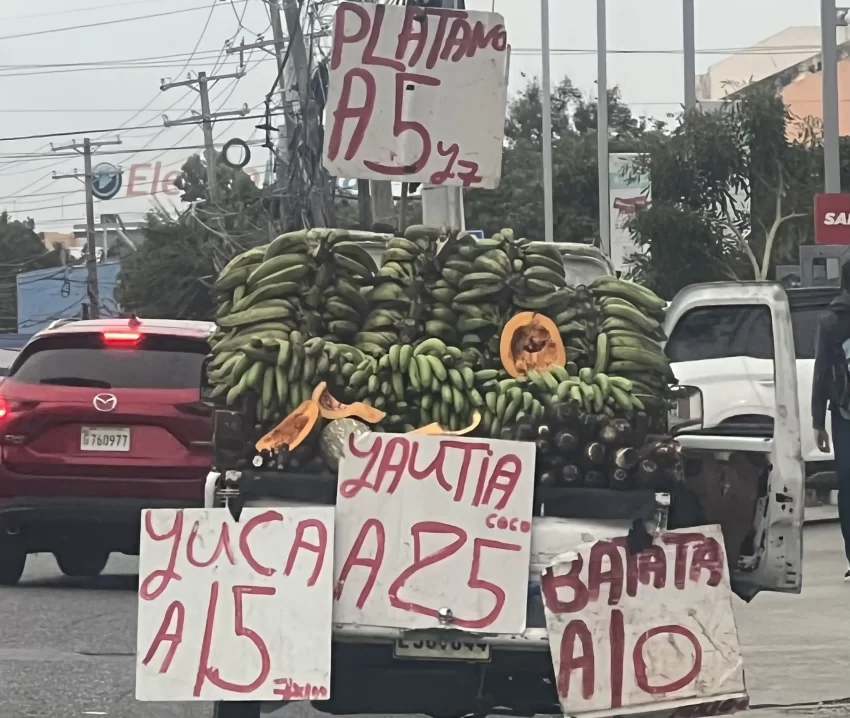 Supermercados venden hasta 3 veces más caro productos agro