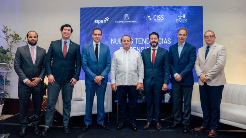 Sipen y entidades internacionales discuten cambios para u sistema de jubilaciones más equitativo y sostenible en la República Dominicana.