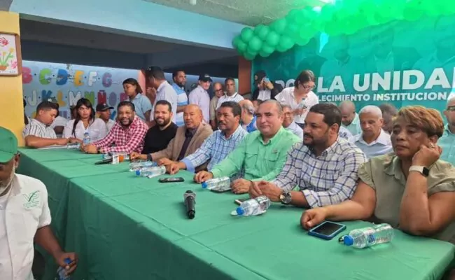 Manuel Brito recibe respaldo para presidir la Fuerza del Pueblo en Santo Domingo Norte