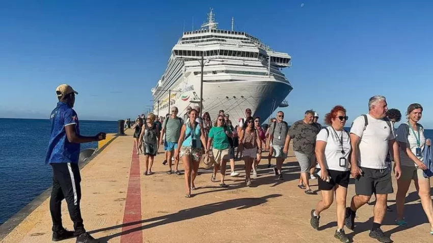 La República Dominicana recibe hasta cinco veces más cruceristas en menos de una década