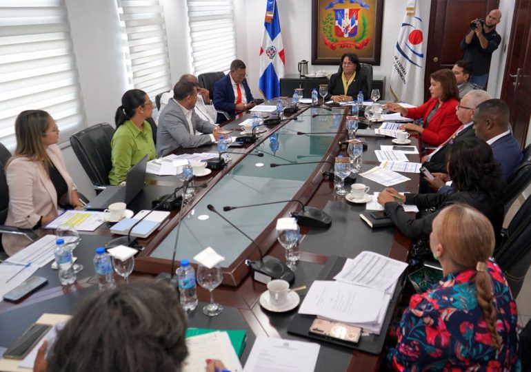 FEDOMU y FEDODIM buscan soluciones junto al Pleno de la Cámara de Cuentas sobre alcaldes sin Declaración Jurada