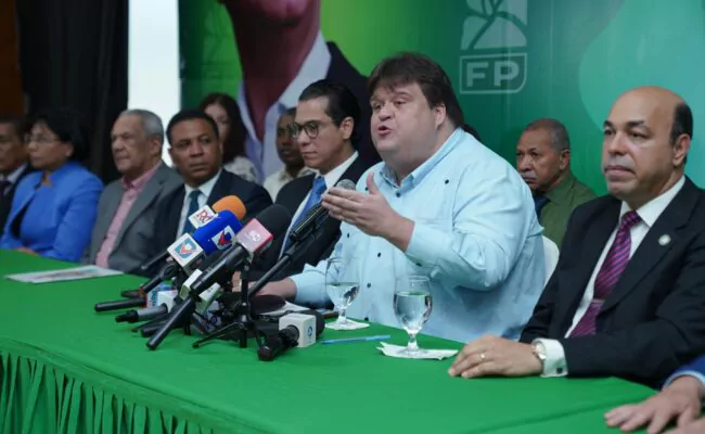 Fuerza del Pueblo denuncia el Gobierno del PRM gasta casi 4 mil millones en pensiones especiales sin justificación