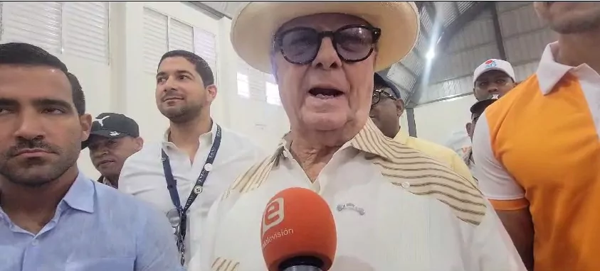 Hipólito Mejía emplaza al director de Bienes Nacionales que saque expedientes sobre alegada pérdida de tierras del Estado "que usted define como una piñata” en su gobierno