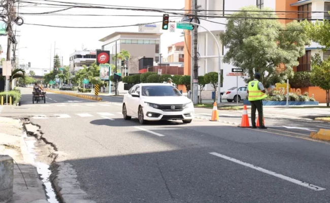 Persisten quejas por prohibición de giros en la Tiradentes; Intrant defiende medida con reducción de tiempos en un 25 %