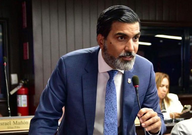 Diputado Juan José Rojas somete resolución para regular parqueo nocturno en zonas residenciales