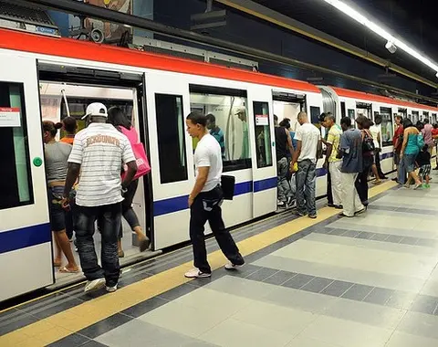 Opret informa a partir de 31 de julio Metro y Teleférico operarán desde la 5:30 AM