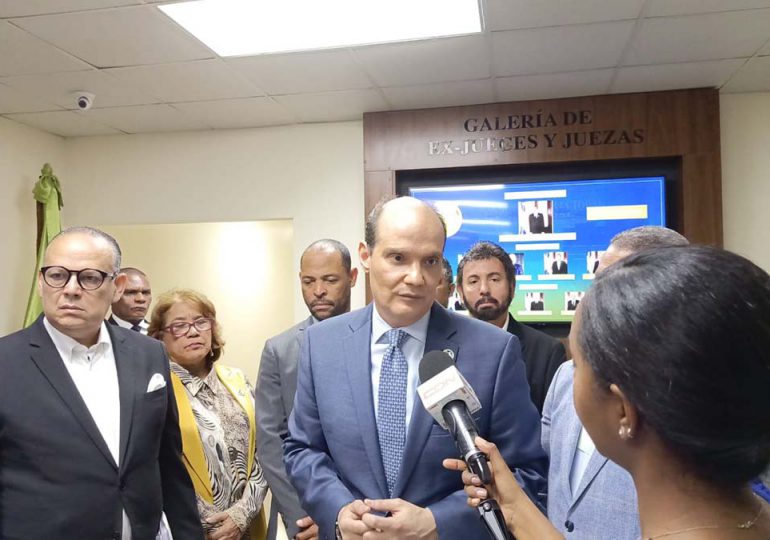 Ramfis recurre sentencia del TSE y exige le devuelvan la casilla #7