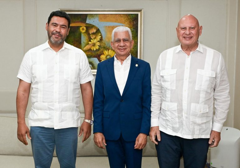 Presidente del Senado dice estar dispuesto a buscar consenso entre sectores vinculantes al Código Laboral