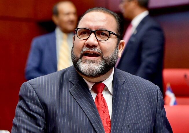 "El tema de las causales se cerró": senador asegura será aprobado nuevo Código Penal