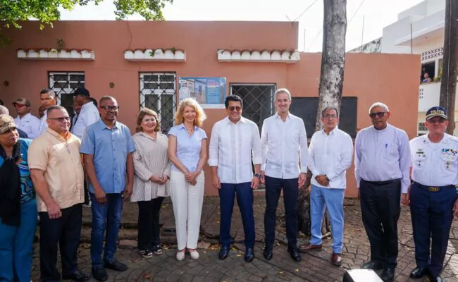 Ministro de Turismo deja iniciadas las obras del Programa de Mejoramiento de Viviendas en Ciudad Colonial