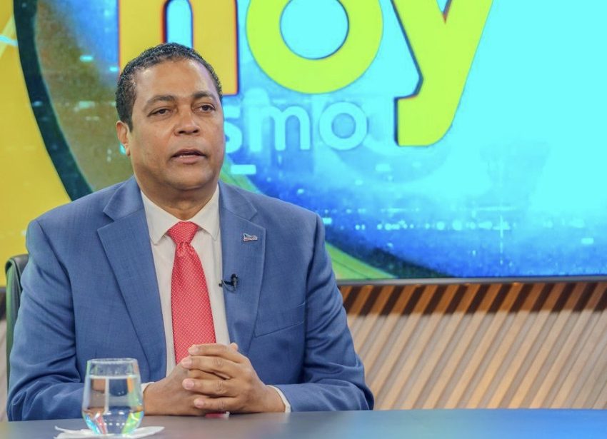 Opina Abinader es el que más ha hecho a favor de municipios RD