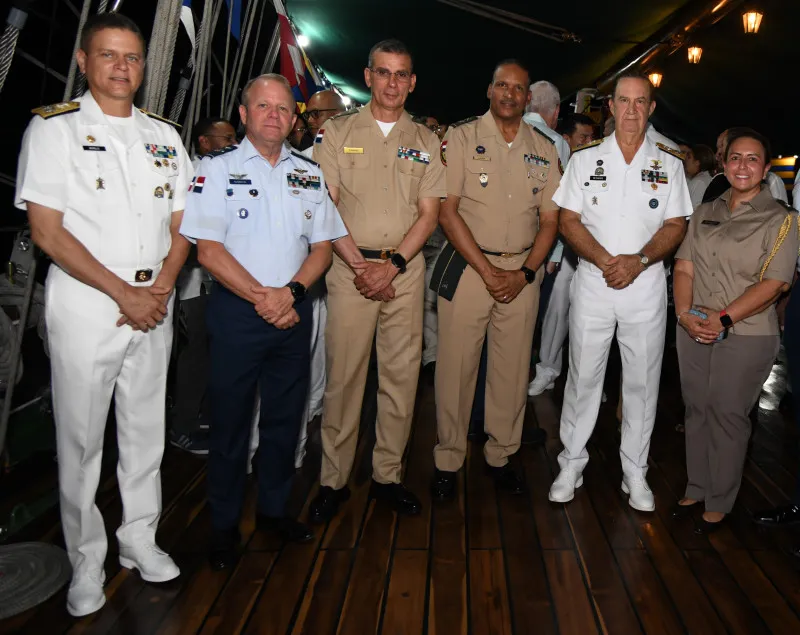 El Buque Escuela ARC Gloria Llega a República Dominicana para Fortalecer lazos