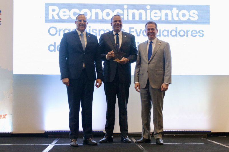 El país se convierte en referente regional de acreditación y competitividad empresarial