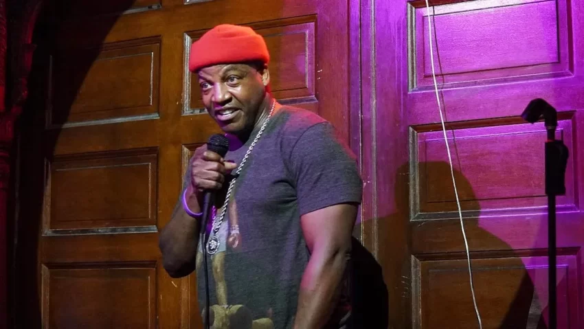 Reggie Carroll: el comediante "Knockout King of Comedy" muere tras tiroteo en Mississippi