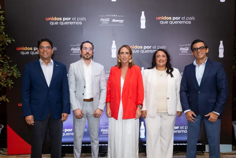 Coca-Cola domina la economía dominicana: RD₡21,700 millones generados y más de 18,600 empleos