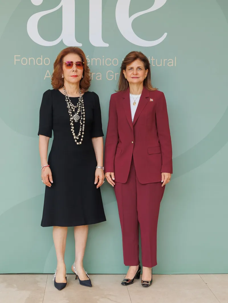 Fondo Académico y Cultural Alexandra Grullón ofrece primeras becas en memoria de la joven fallecida en la tragedia del Jet Set