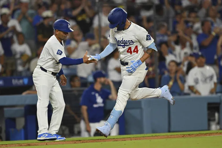 Dodgers se colocan líderes del Oeste con Sheehan dominante y dos jonrones de Andy Pages