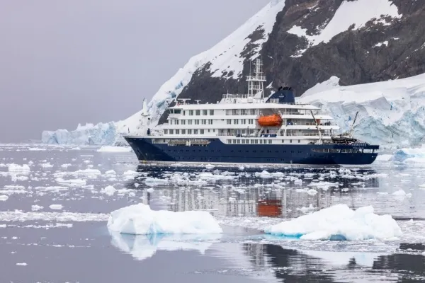Oceanwide Expeditions anuncia alianza con Drift+Noise Polar Services