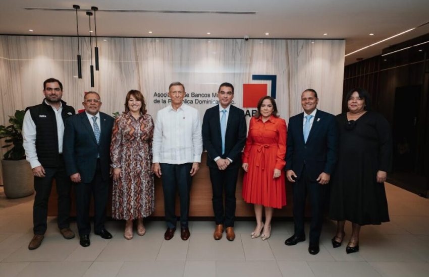 Sugieren formalizar remesas para facilitar acceso al crédito