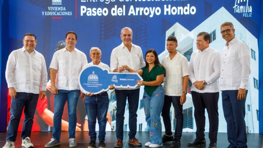 El presidente Abinader ha proporcionado más de 13,000 hogares a familias en situación de necesidad durante cinco años; hoy presenta 46 adicionales.