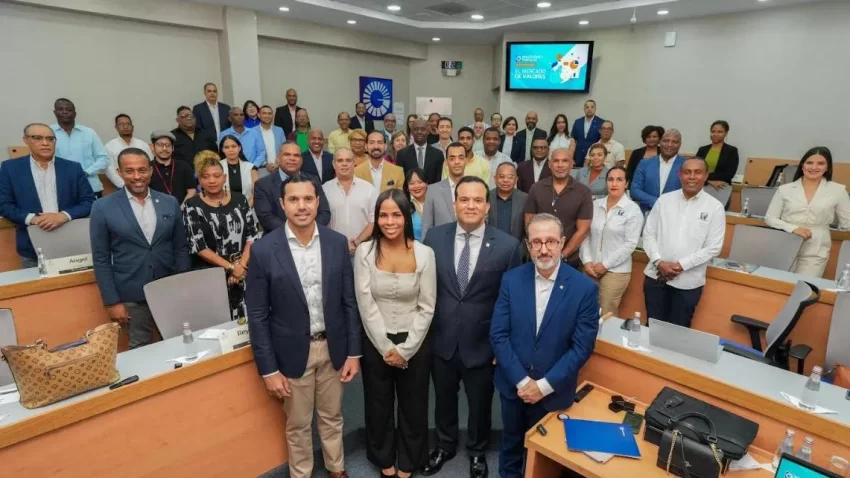 Banco Popular impulsa educación sobre mercado de valores en periodistas y comunicadores