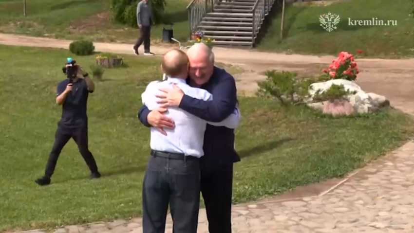 Putin y Lukashenko mantienen una reunión informal en la isla rusa de Valaam