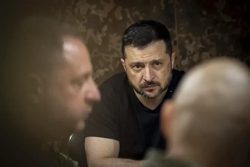 Zelenskiy Urge a Modi a Limitar el Petróleo Ruso para Reducir el Financiamiento de Rusia