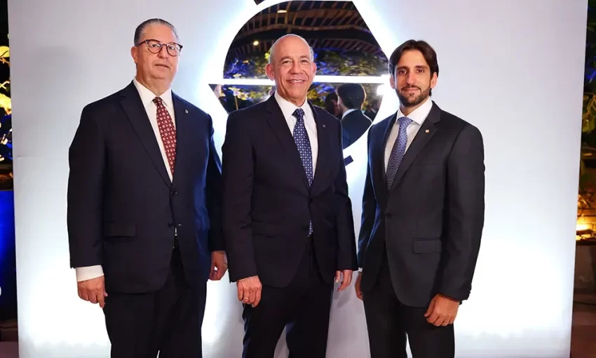 Banco Santa Cruz Se Reúne con Clientes Empresariales en Santo Domingo y Santiago