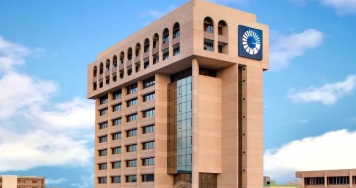 Revista Summa reconoce los méritos del Banco Popular