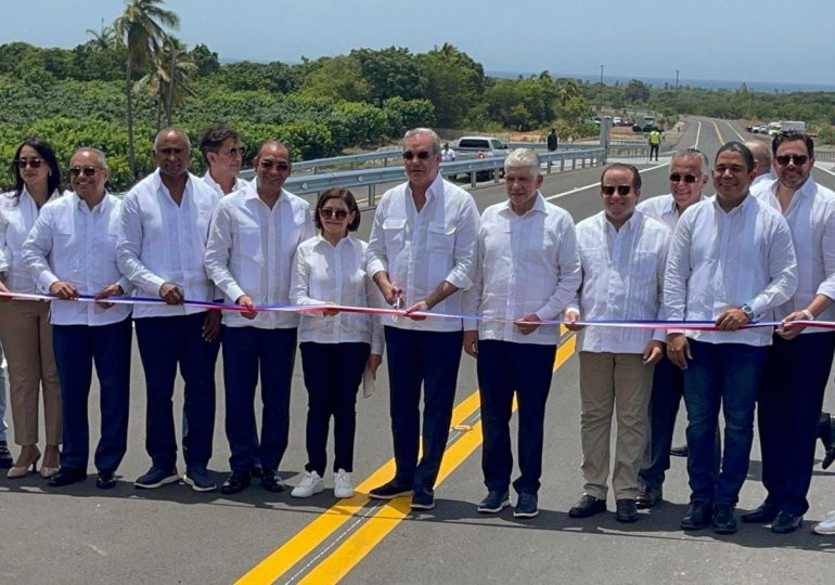 Abinader inaugura Circunvalación de Baní “es un acto de justicia para el Sur”