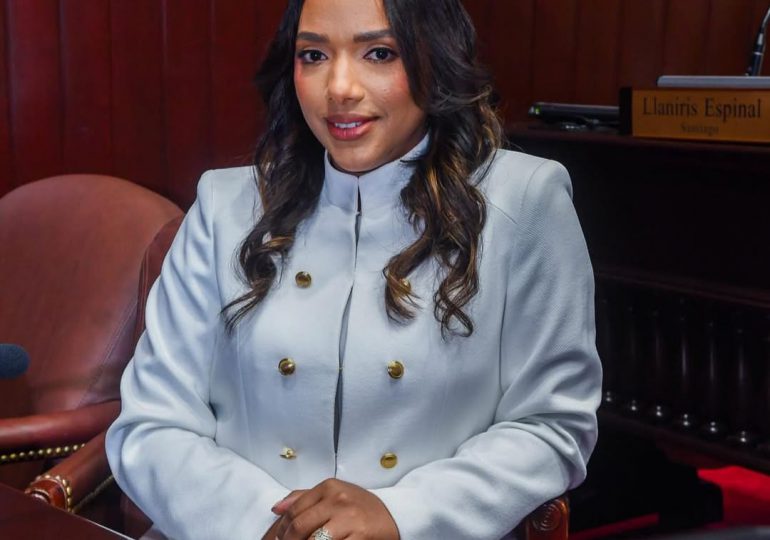 Diputada Tayluma Calderón dice continuará labor legislativa de cerca con la comunidad: presenta memorias de su gestión