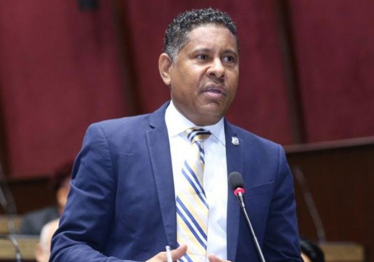 Diputado Ignacio Aracena califica de "hecho histórico" promulgación del nuevo Código Penal