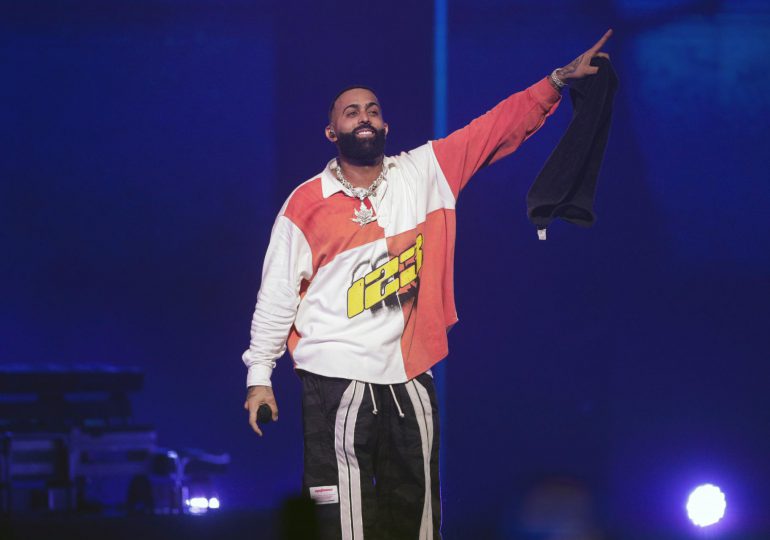 Eladio Carrión presenta un portal con canciones y videos musicales inéditos