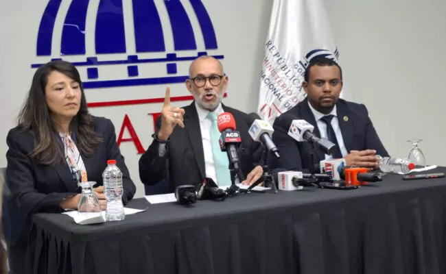 INABIE acoge resolución de la DGCP pero deplora que la misma impida que se entreguen a tiempo los útiles escolares