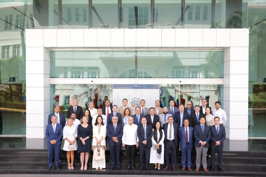 RD y Bolivia sostienen un acercamiento empresarial