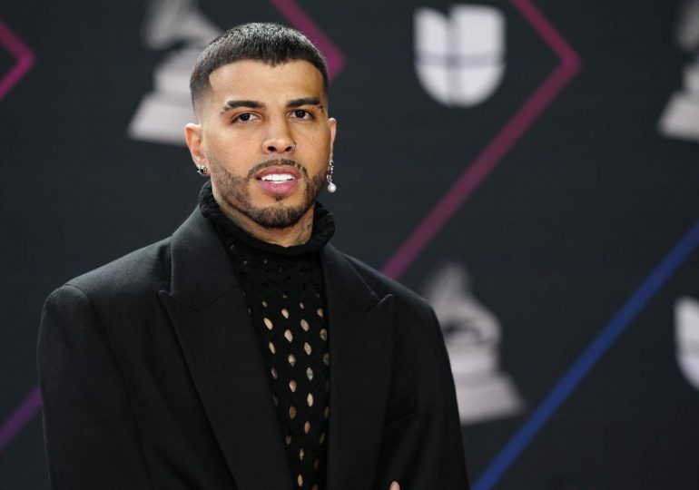 Rauw Alejandro recibirá el premio Herencia Hispana 2025 por su visión global en la música latina