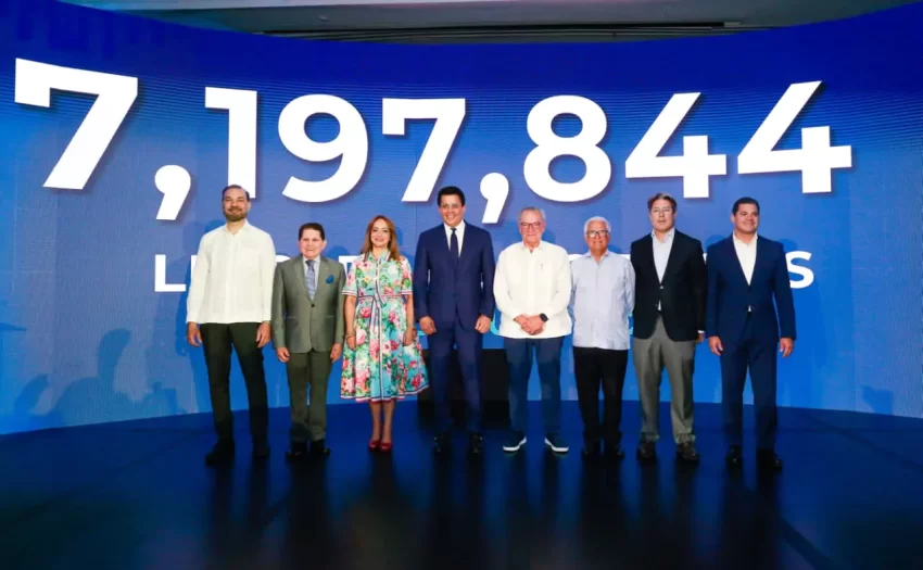 Gobierno dice más 7.1 millones turistas llegan a RD hasta julio