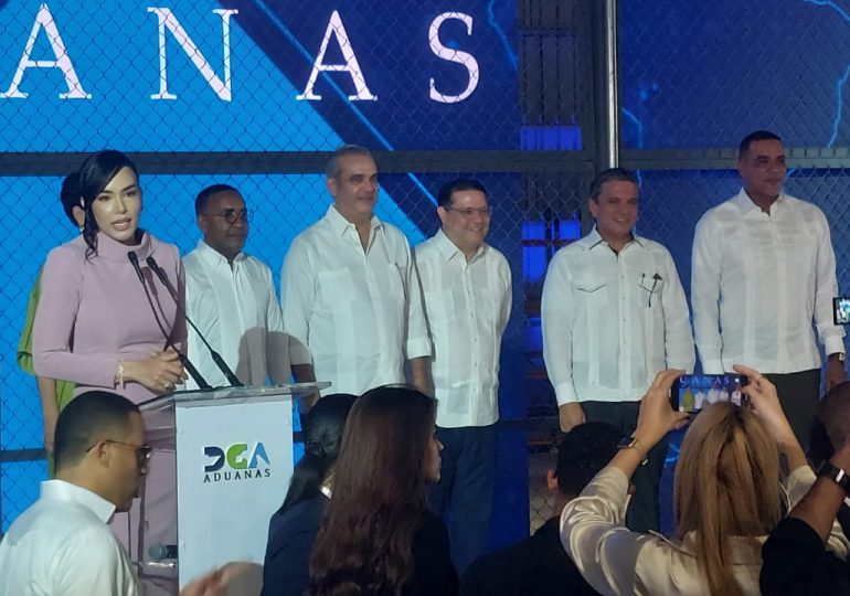 Presidente Abinader y Yayo Sanz Lovatón inauguran en el AILA nueva terminal Courier para manejo de mercancía comprada por internet