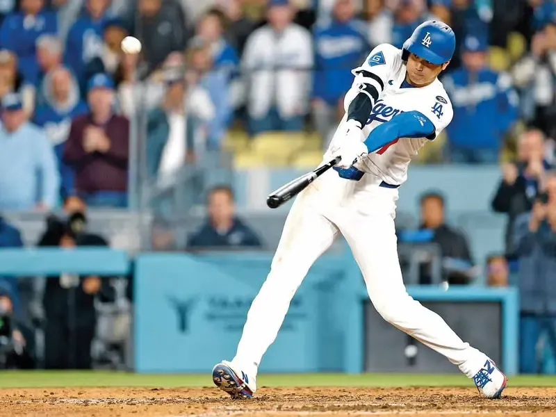 Ohtani conecta su jonrón 49 y Dodgers remontan para vencer 13-7 a los Giants