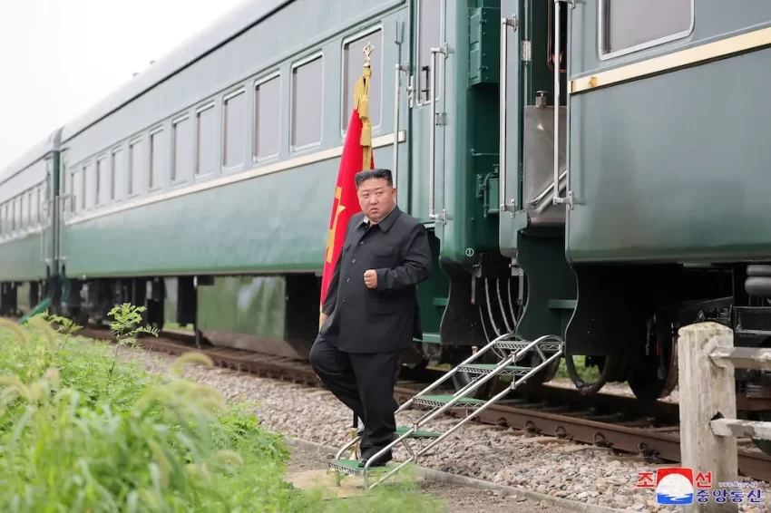 Kim Jong-un llega a China para participar en desfile militar junto a Xi Jinping y Putin