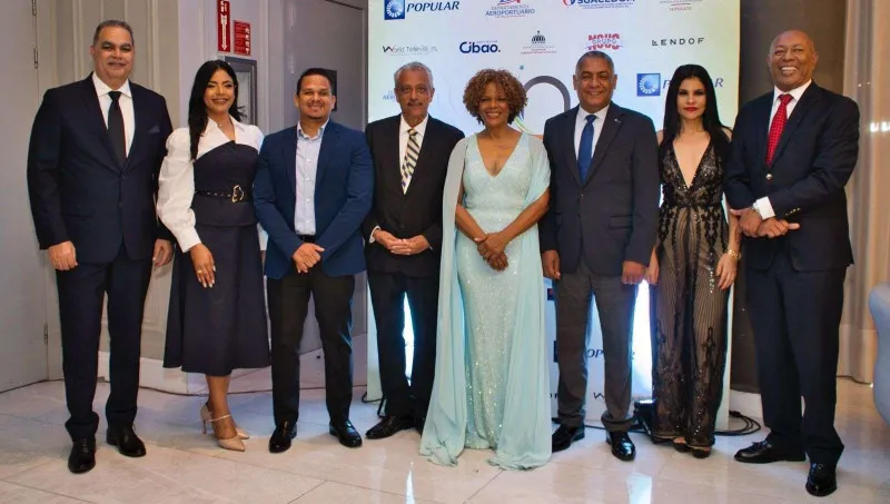 Marivell Contreras juramentada como presidenta de Acroarte para 2025–2027